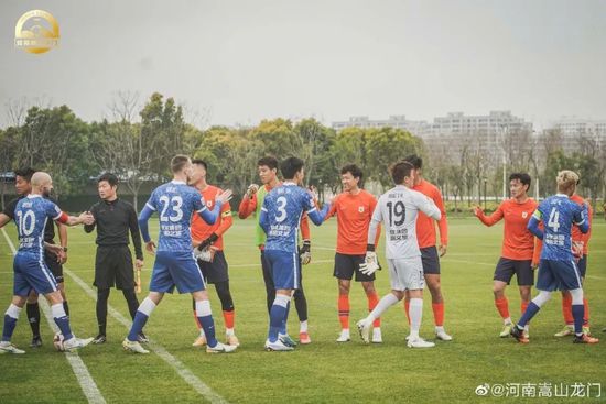电影《遇见你》讲述了周灿和余骄阳从校园到社会横跨八年的爱情故事，“灿烂骄阳”的8年爱情长跑，充满着对现实的投射，“灿烂骄阳”所遭遇的爱情困境，正是现实中的你我曾经或正在经历的